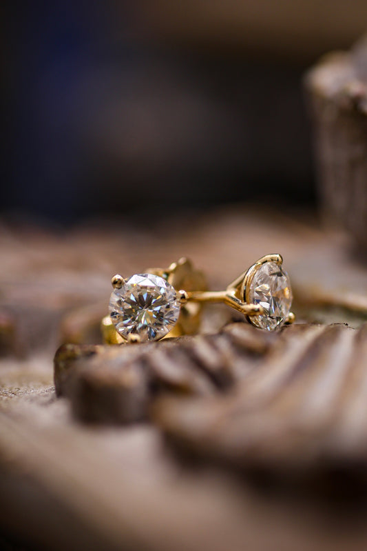 Classic Martini Studs Yellow Gold